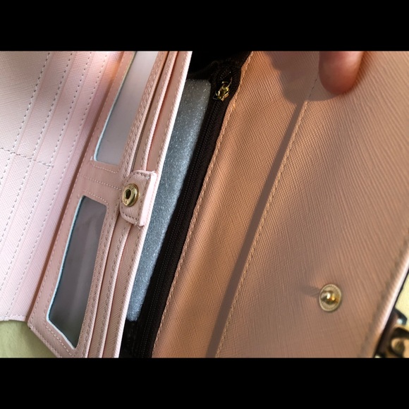 Wallet - Picture 6 of 13